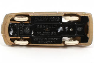 Lot 252 - DINKY TOYS (FRANCE) (1)
