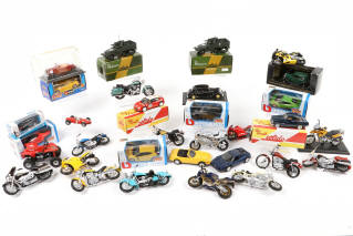 Lot 71 - DIVERS (30)