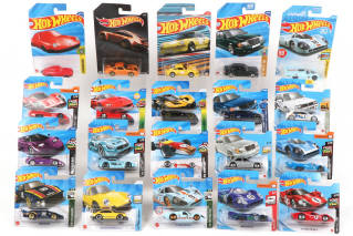 Lot 84 - HOT WHEELS (USA) (20)