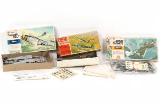 Lot 172 - DIVERS (9)