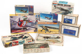 Lot 174 - DIVERS (10)