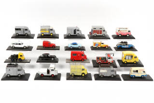 Lot 60 - DIVERS (20)