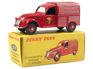 Lot 250 - DINKY TOYS FRANCE (1)