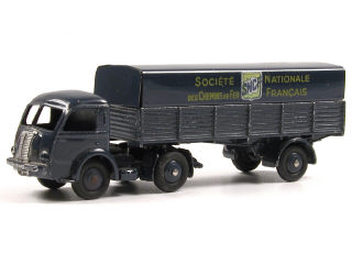 Lot 243 - DINKY TOYS (FRANCE) (1)
