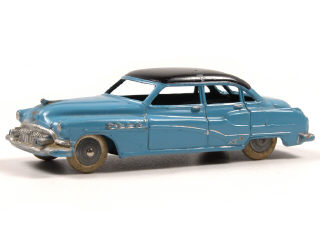 Lot 182 - DINKY TOYS (FRANCE) (1)