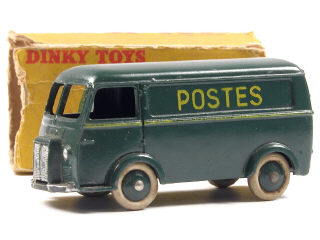 Lot 248 - DINKY TOYS (FRANCE) (1)