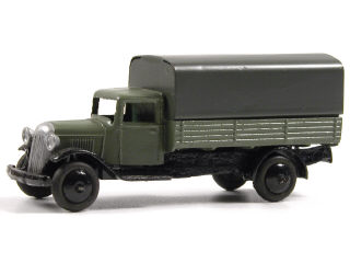 Lot 252 - DINKY TOYS FRANCE (1)
