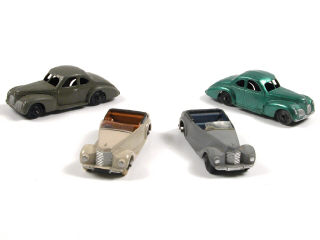 Lot 344 - DINKY TOYS (4)
