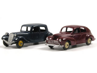 Lot 305 - DINKY TOYS (FRANCE) (2)