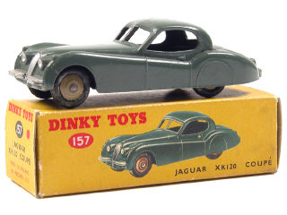 Lot 300 - DINKY TOYS GB (1)