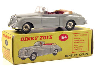 Lot 318 - DINKY TOYS GB (1)