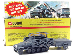 Lot 204 - CORGI TOYS (GB) (1)