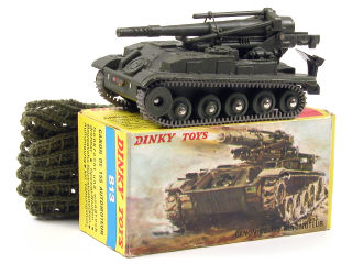 Lot 372 - DINKY TOYS FRANCE (1)