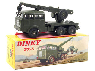 Lot 374 - DINKY TOYS FRANCE (1)