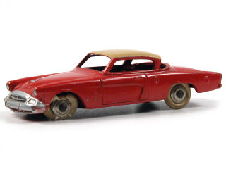 Lot 242 - DINKY TOYS (FRANCE) (1)
