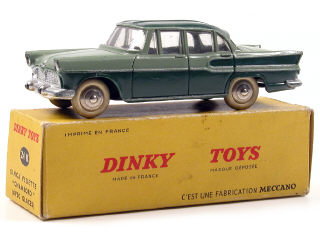 Lot 217 - DINKY TOYS (FRANCE) (1)