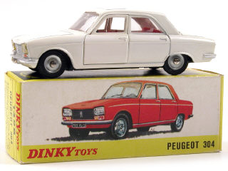 Lot 303 - DINKY TOYS FRANCE (1)