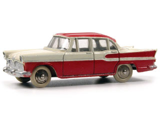 Lot 219 - DINKY TOYS FRANCE (1)