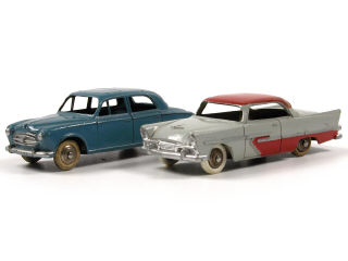 Lot 388 - DINKY TOYS (FRANCE) (2)