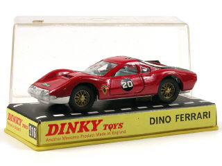 Lot 122 - DINKY TOYS GB (1)