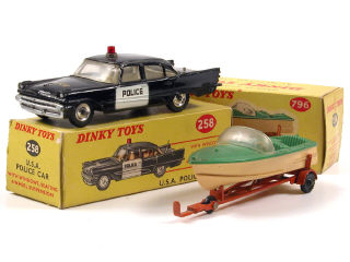 Lot 157 - DINKY TOYS (GB) (2)