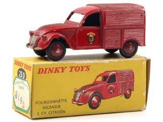 Lot 324 - DINKY TOYS FRANCE (1)