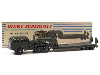 Lot 377 - DINKY TOYS FRANCE (1)