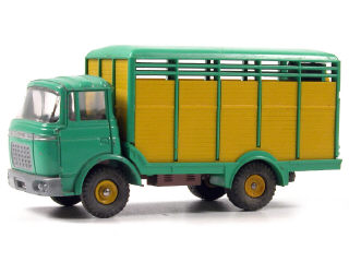 Lot 364 - DINKY TOYS FRANCE (1)