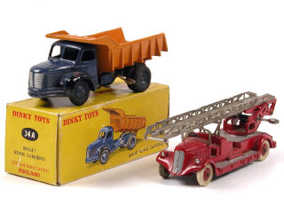 Lot 408 - DINKY TOYS FRANCE (2)