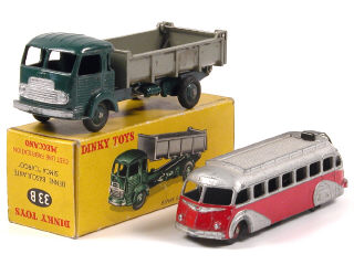 Lot 405 - DINKY TOYS FRANCE (2)