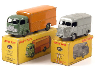 Lot 400 - DINKY TOYS (FRANCE) (2)