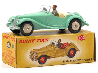 Lot 686 - DINKY TOYS (GB) (1)
