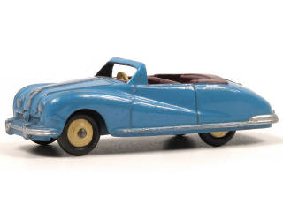 Lot 704 - DINKY TOYS GB (1)