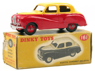 Lot 750 - DINKY TOYS GB (1)