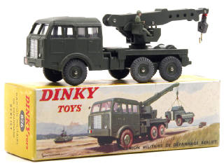 Lot 611 - DINKY TOYS FRANCE (1)