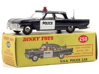 Lot 872 - DINKY TOYS GB (1)