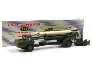Lot 885 - DINKY TOYS GB (1)