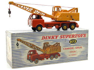 Lot 576 - DINKY TOYS FRANCE (1)