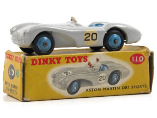 Lot 694 - DINKY TOYS (GB) (1)