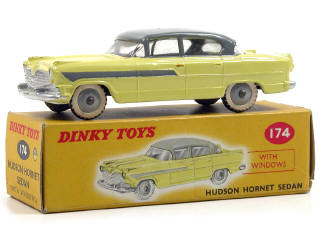 Lot 785 - DINKY TOYS (GB) (1)