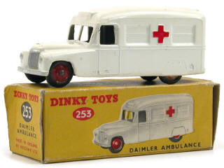 Lot 827 - DINKY TOYS GB (1)