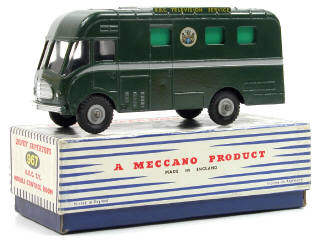 Lot 843 - DINKY TOYS GB (1)