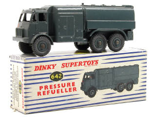 Lot 882 - DINKY TOYS GB (1)
