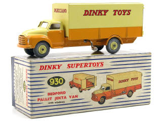 Lot 841 - DINKY TOYS GB (1)