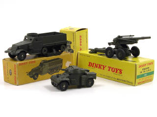 Lot 628 - DINKY TOYS FRANCE (3)