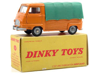 Lot 582 - DINKY TOYS FRANCE (1)