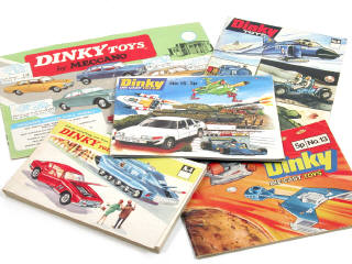 Lot 923 - DINKY TOYS GB (5)