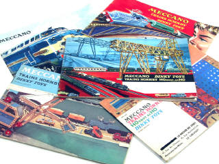 Lot 662 - MECCANO (5)