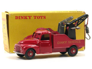 Lot 878 - DINKY TOYS FRANCE (1)