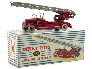 Lot 872 - DINKY TOYS FRANCE (1)